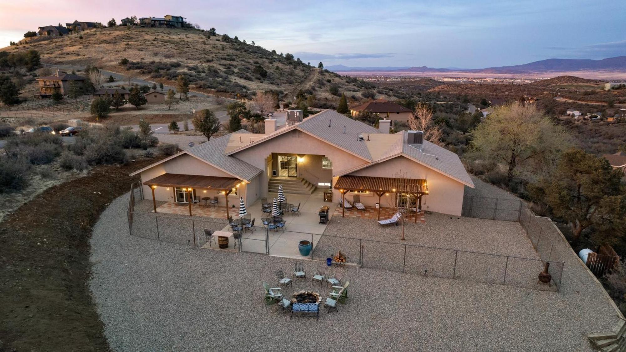 Luxury Prescott Home 4K Ft- Sleeps 22 Whot Tub 외부 사진
