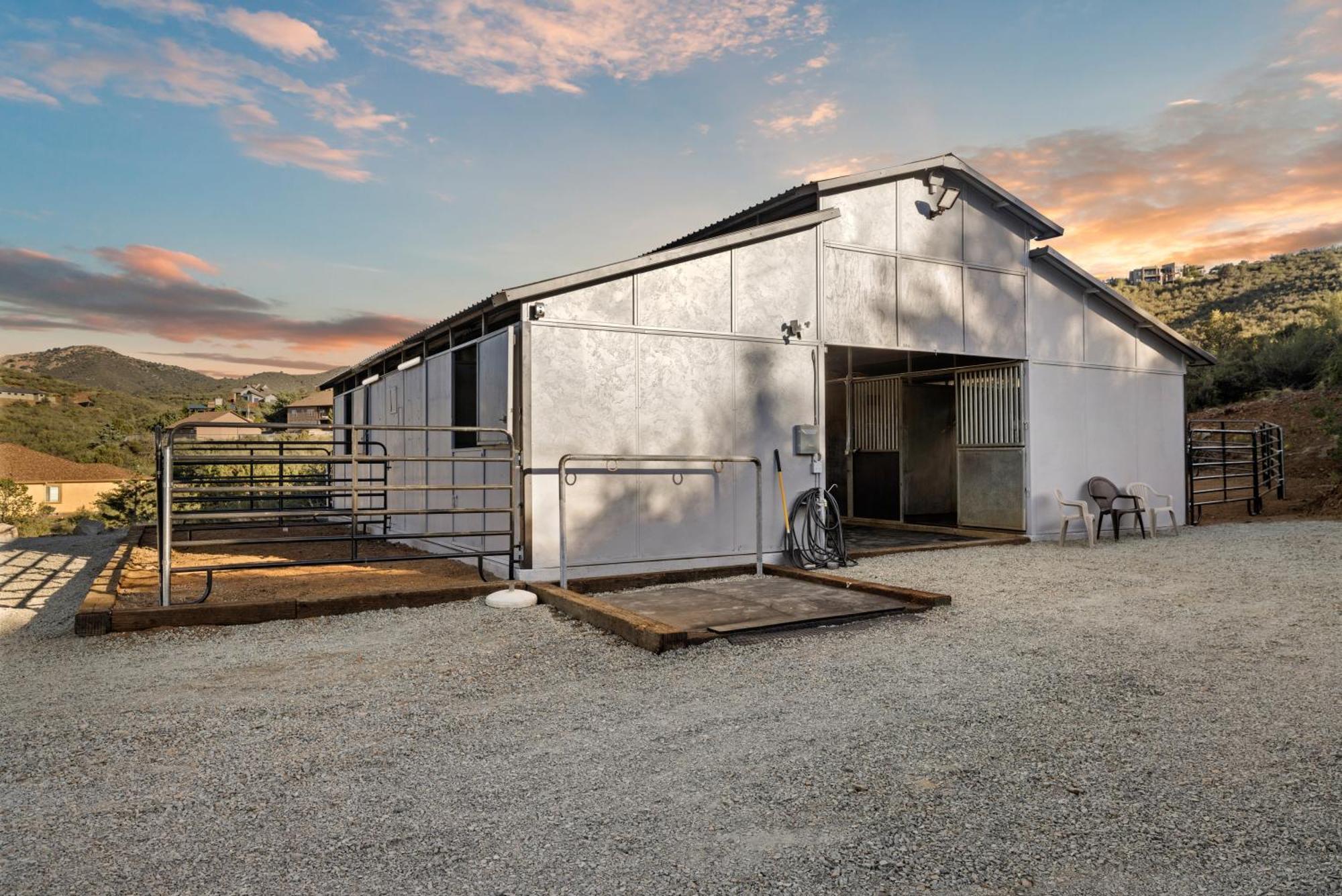 Luxury Prescott Home 4K Ft- Sleeps 22 Whot Tub 외부 사진
